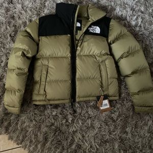Authentic Women’s north face brand new